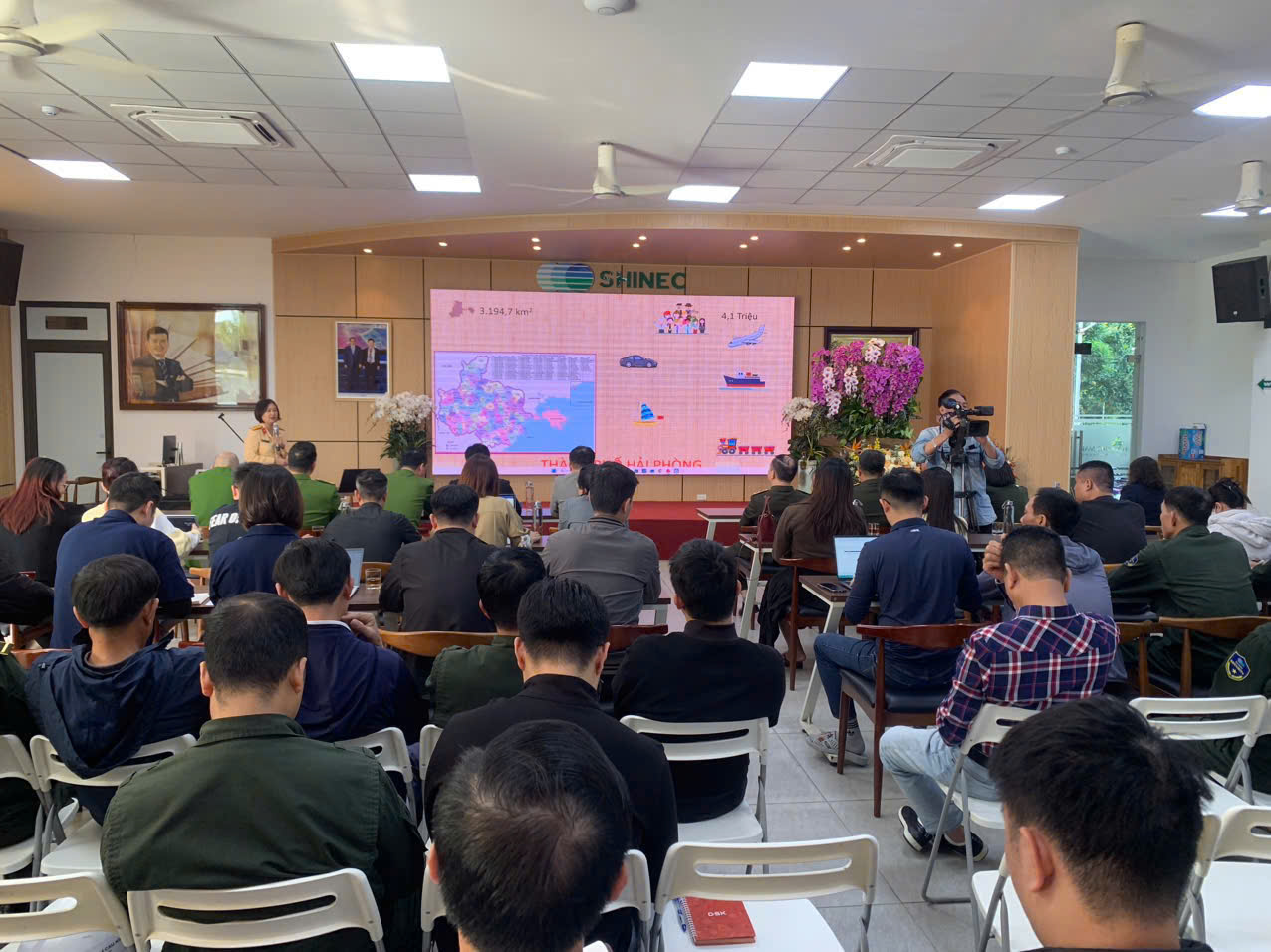 Tiếp tục tổ chức tuyên truyền an toàn giao thông tại các khu công nghiệp, cụm công nghiệp